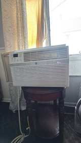 GE 8,000 BTU Smart Window Air Conditioner - Image 2