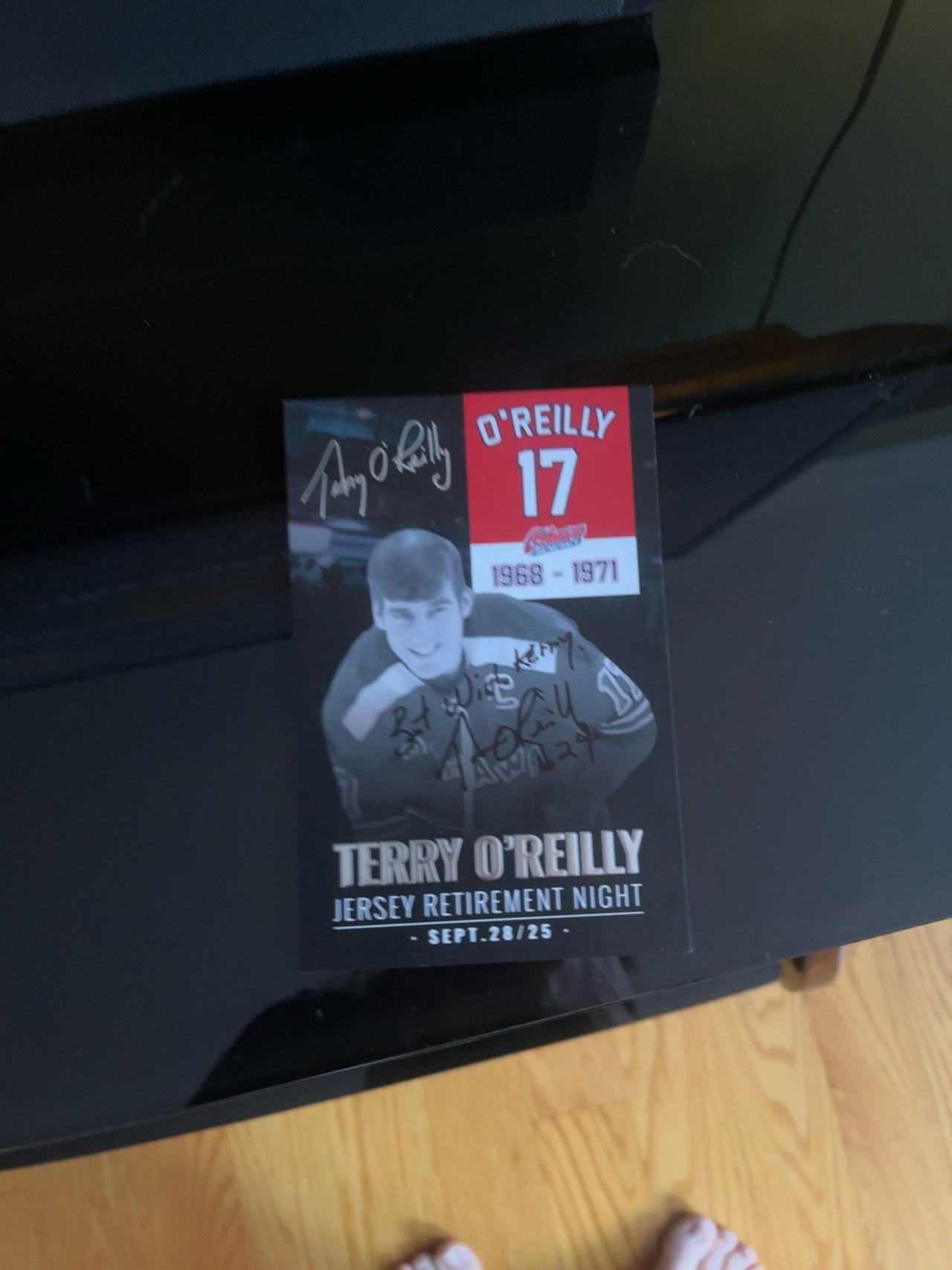 Upper Deck Autographed Hockey Card