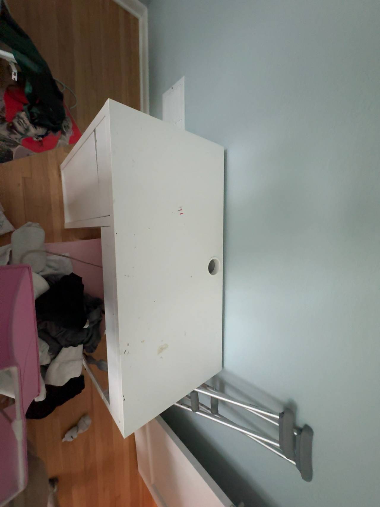 IKEA MICKE White Desk