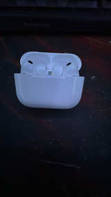 Apple AirPods Pro (3rd Generation) - Image 2