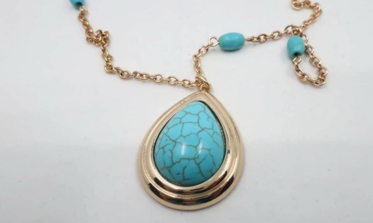 Turquoise Pendant Necklace