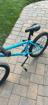 Mongoose Legion L20 BMX Bike - Image 4