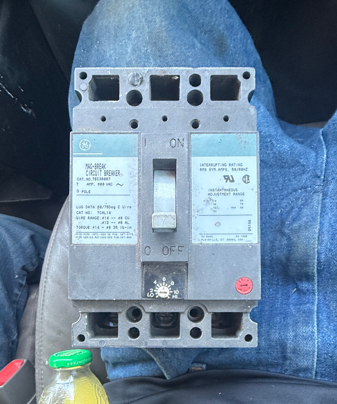 GE Mag-Break TEC36007 7 Amp 3-Pole Circuit Breaker