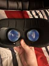 Oculus Quest 2 - Image 3