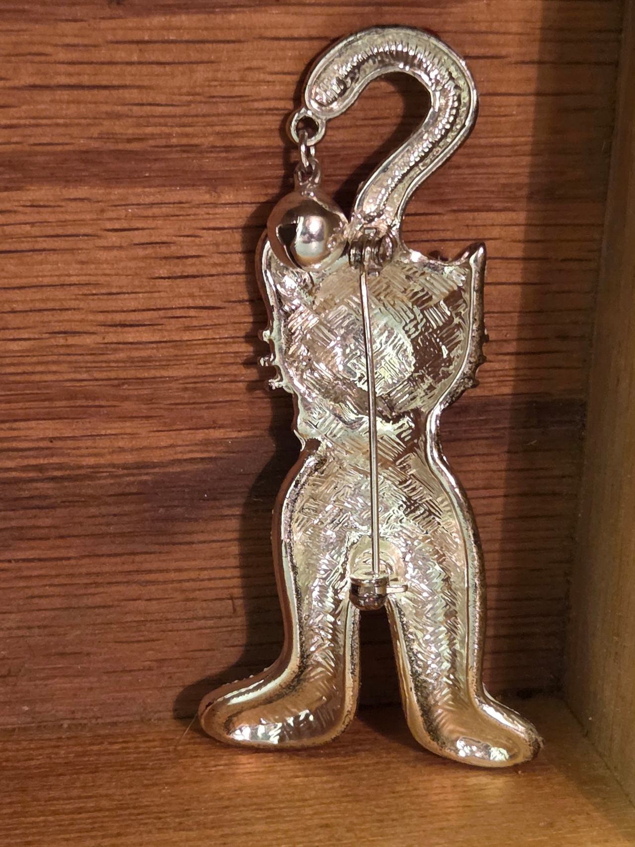 JJ Vintage Christmas Cat Brooch with Bell