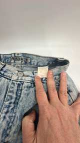 Jordache Vintage Acid Wash Bow Jeans - Image 4