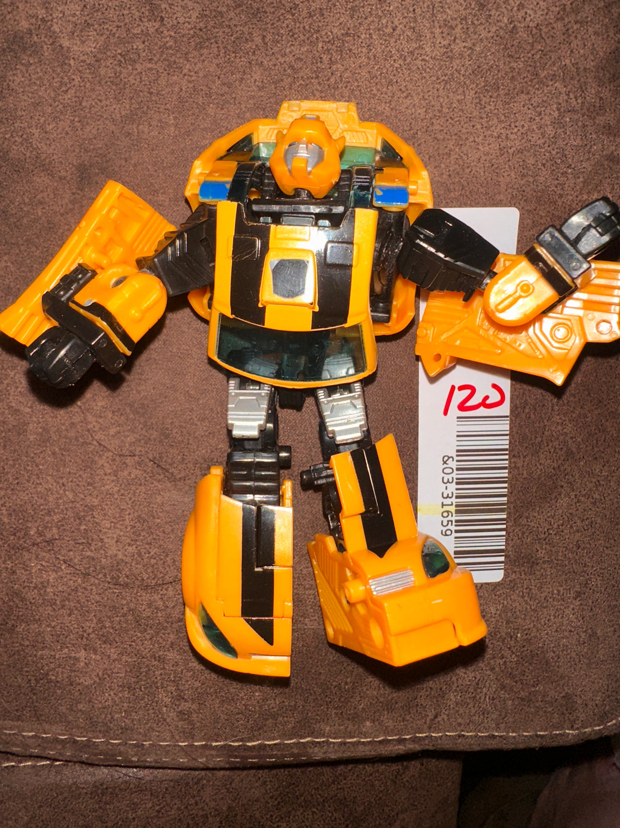 Transformers Classics Bumblebee Deluxe Class Figure