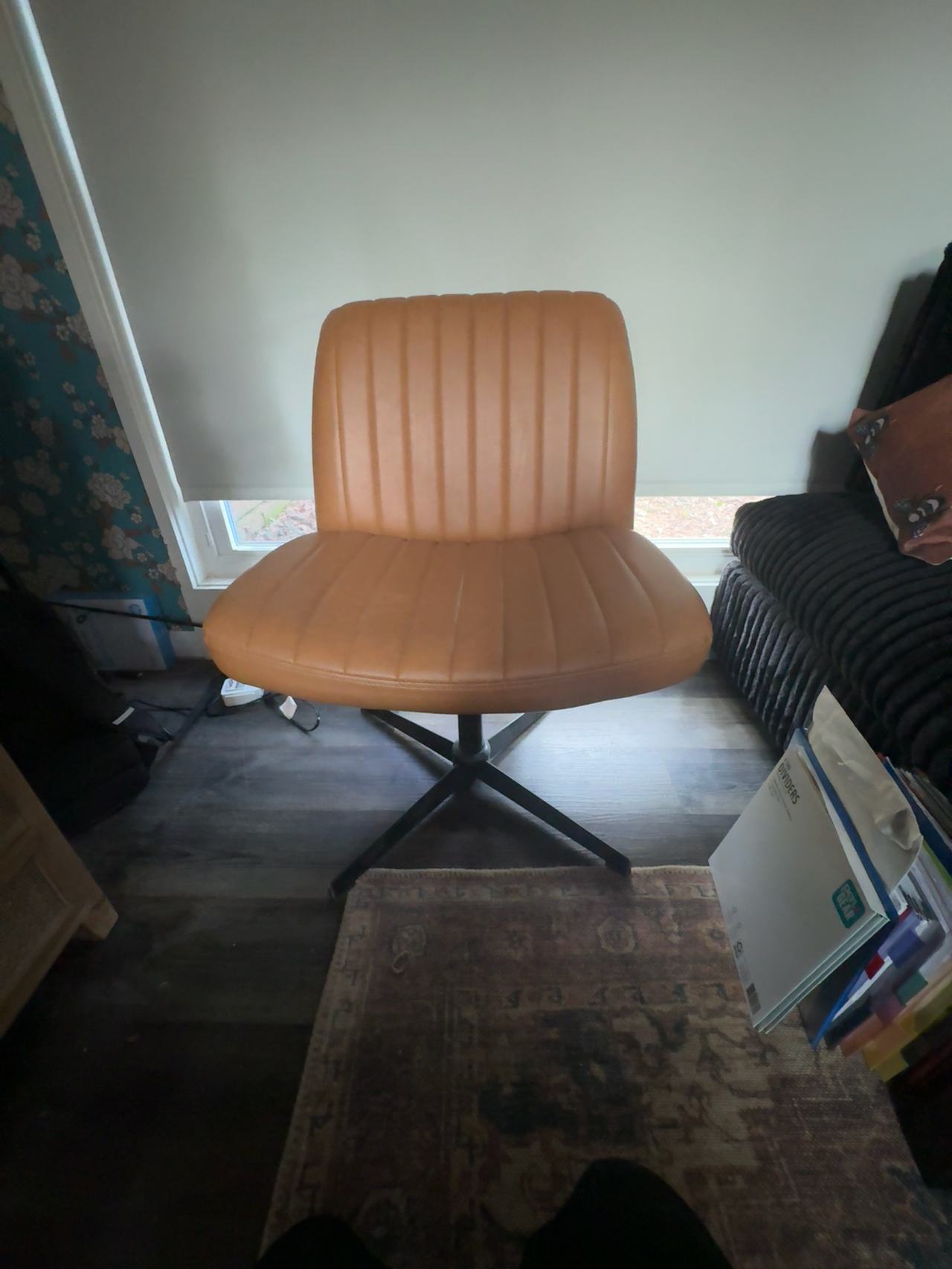 Criss Cross Armless Office Chair – Wide Seat