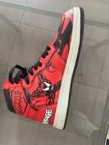 Air Jordan 1 Retro High OG Venom-Carnage Size 8 - Image 3