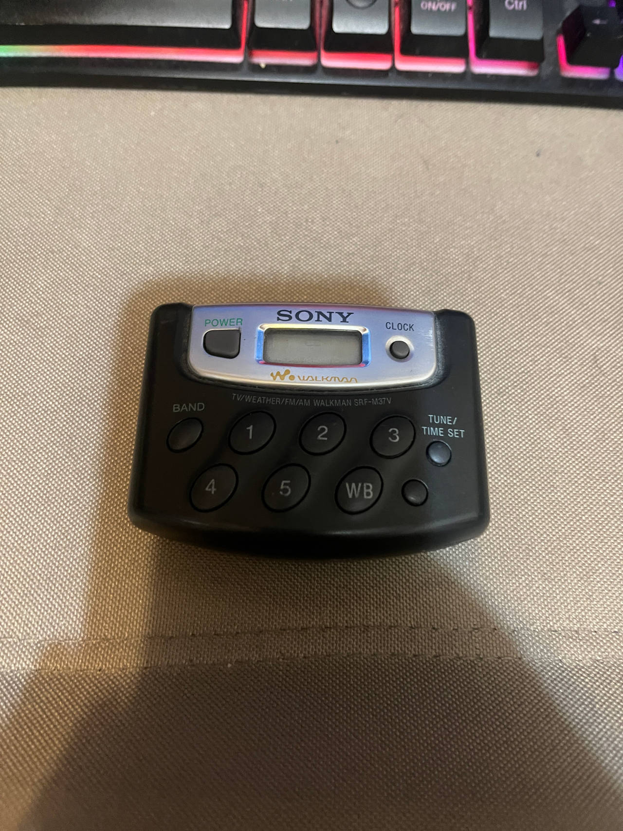 Sony SRF-M37V Walkman AM/FM/Weather Digital Radio untested, powers on