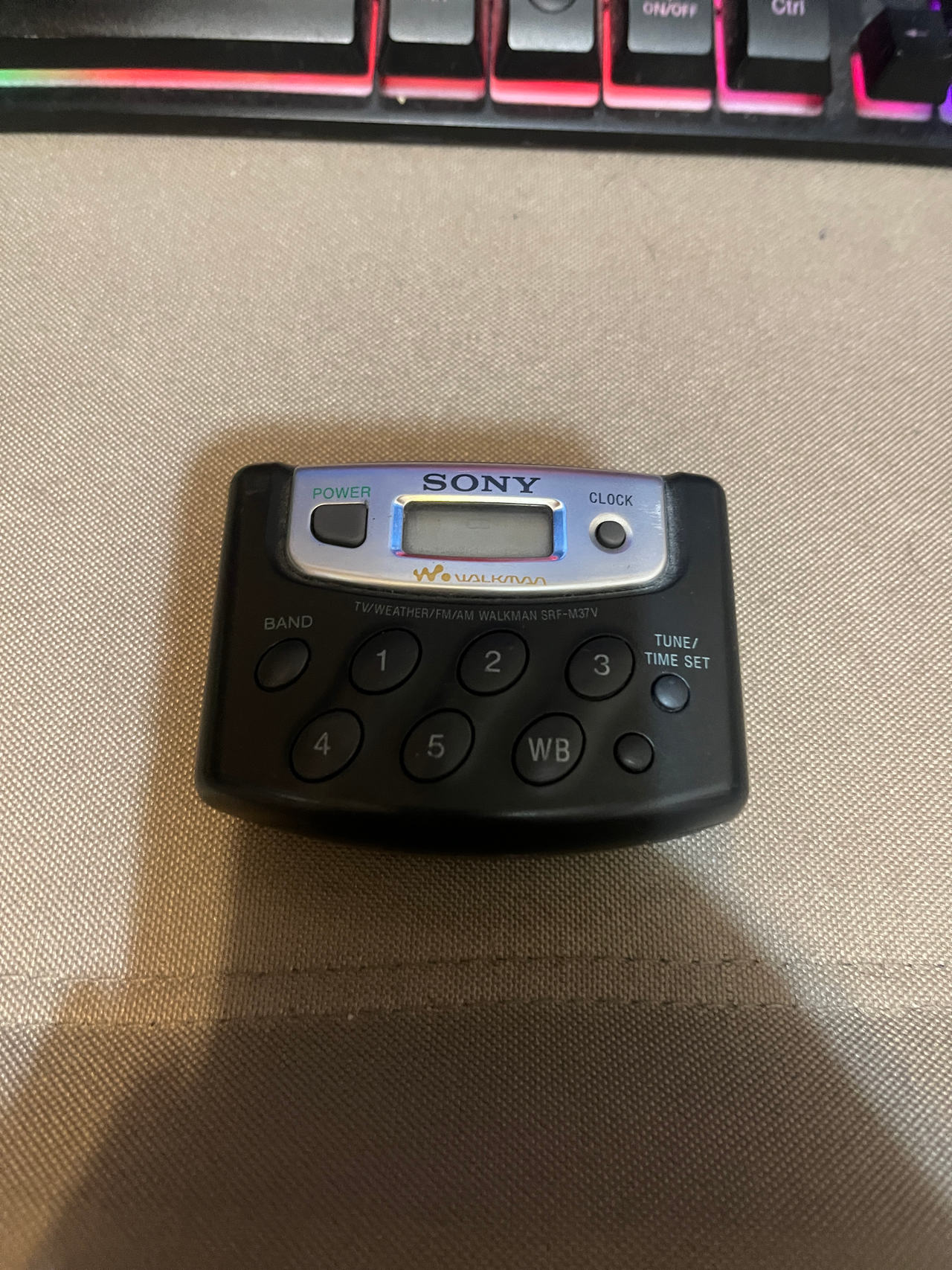 Sony SRF-M37V Walkman AM/FM/Weather Digital Radio untested, powers on