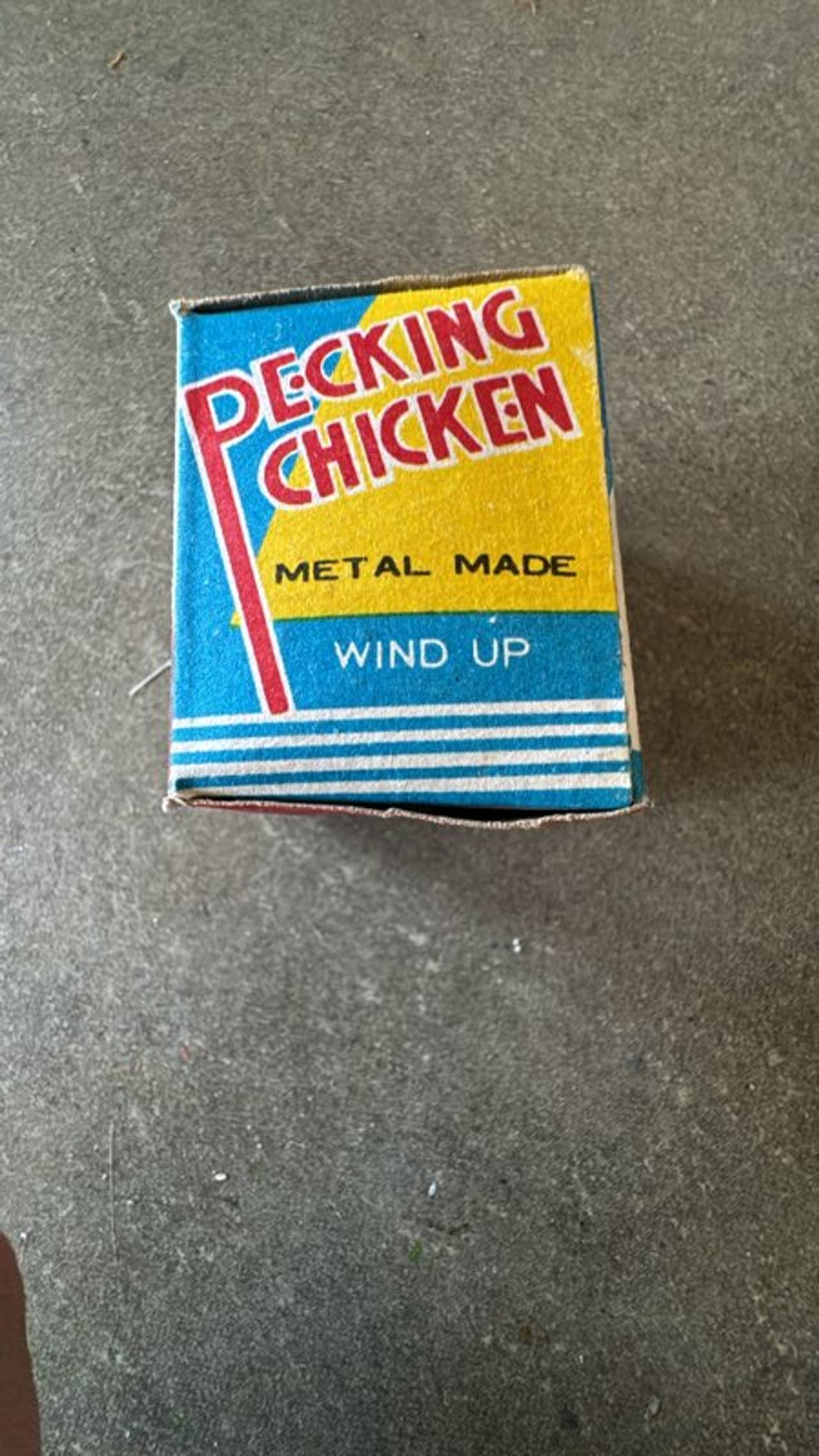 Pecking Chicken Wind-Up Toy