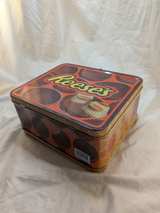 Reese's Tin Lunch Box with Handle - Image 5