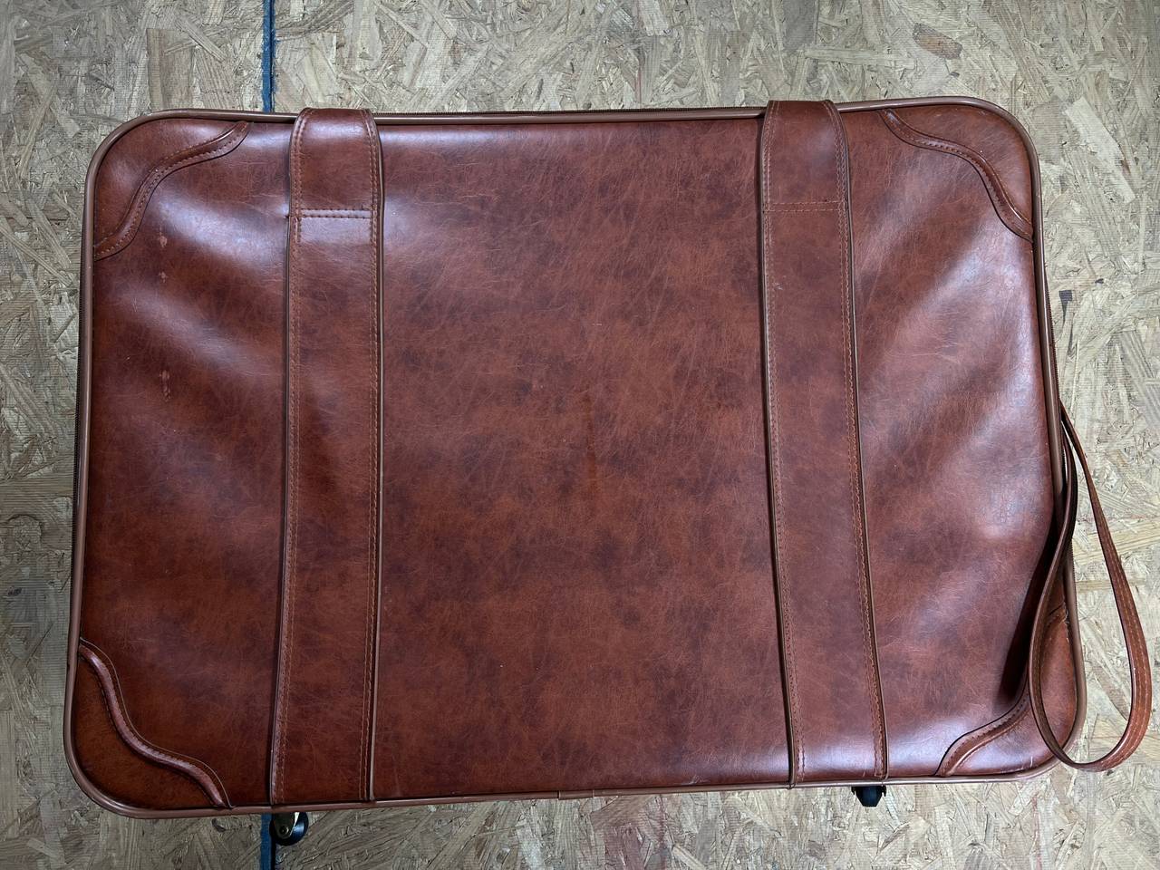 Vintage Style Brown Faux Leather Rolling Suitcase Carry On Luggage 4 Wheel