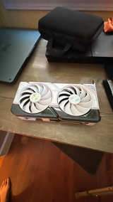 ASUS Dual GeForce RTX 4060 White OC Edition - Image 2
