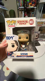 Funko Pop! Stranger Things Steve Scoops Ahoy #803 - Image 2