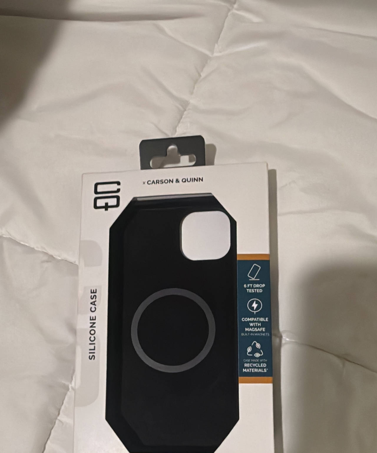 Carson & Quinn Silicone Case with MagSafe