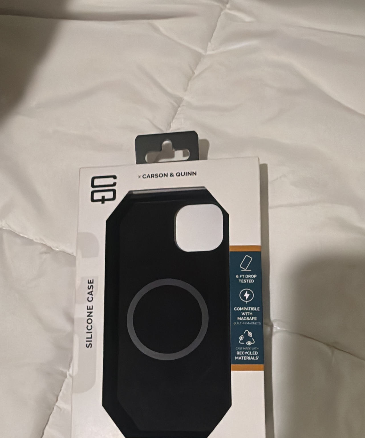 Carson & Quinn Silicone Case with MagSafe