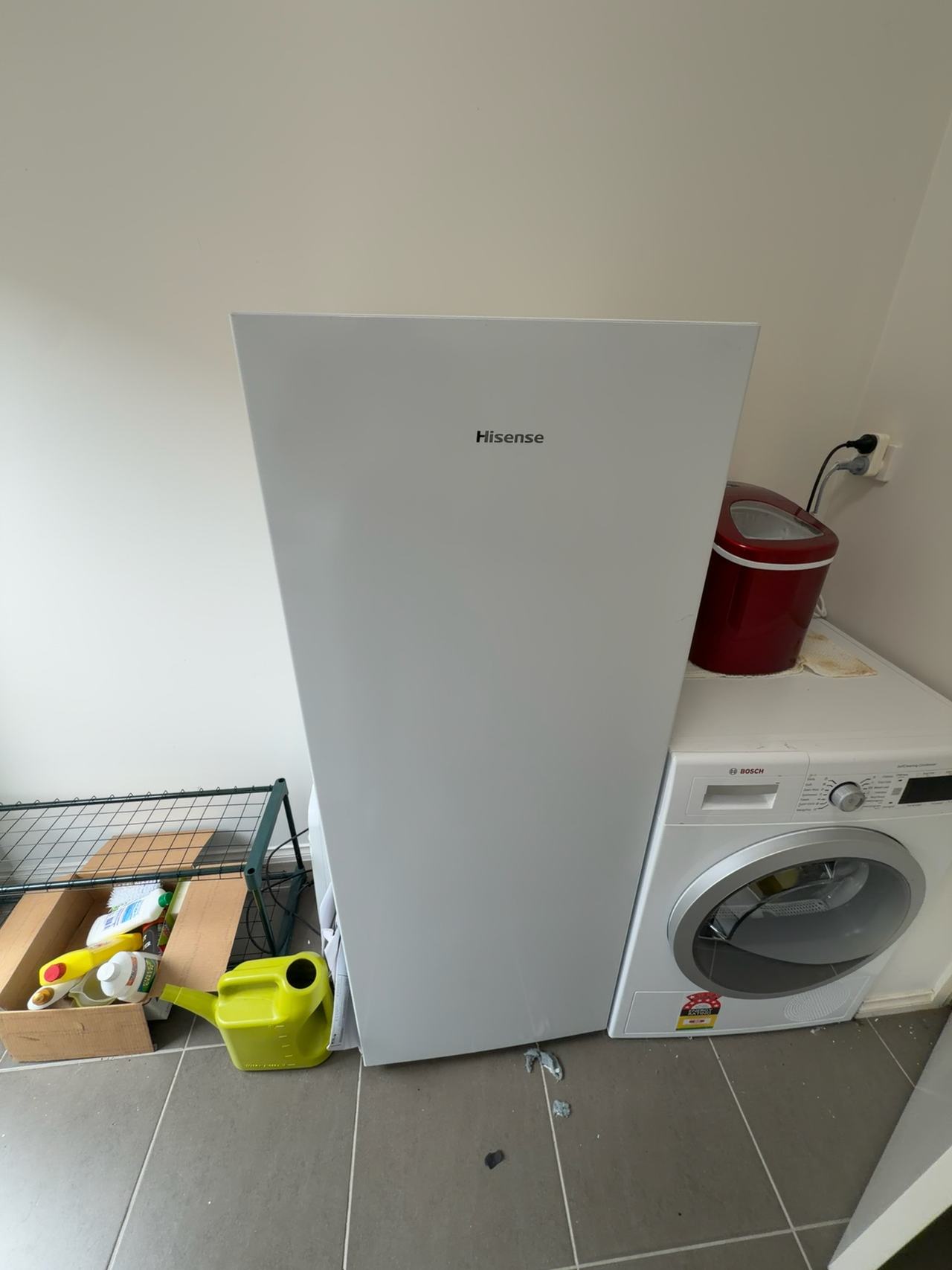 Hisense 155L Upright Freezer – HVEF155 like new 