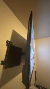 Amazon Fire TV 50" 4-Series 4K UHD Smart TV - Image 3