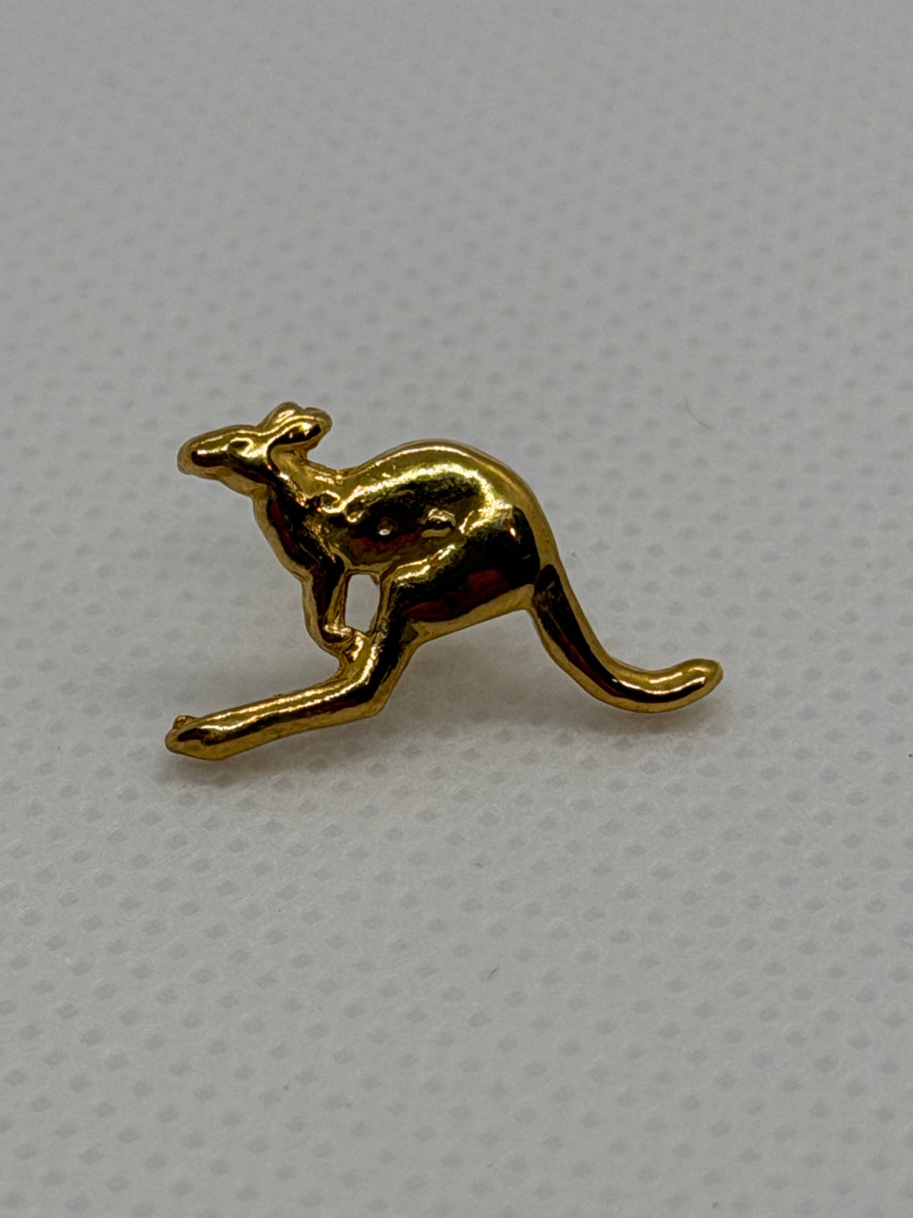 Gold Kangaroo Pin