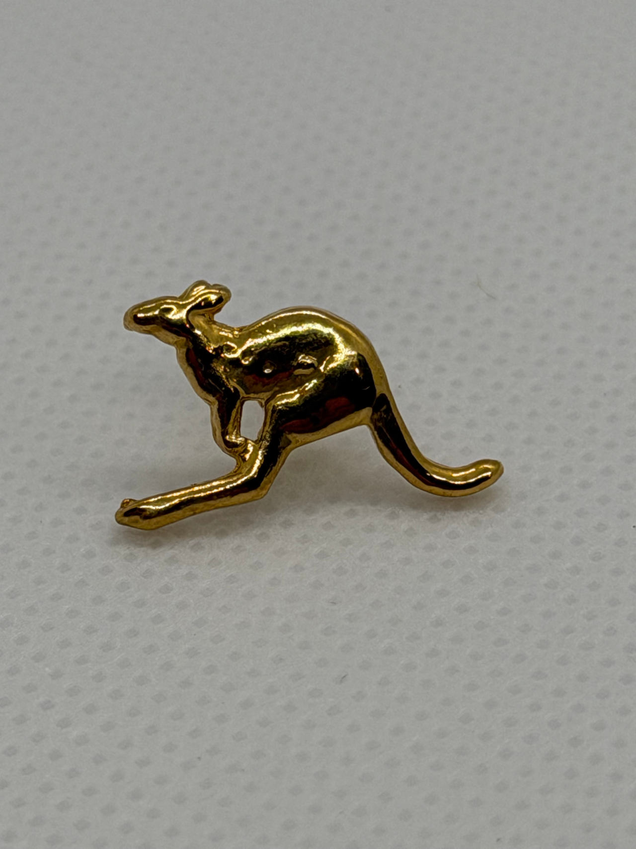 Gold Kangaroo Pin