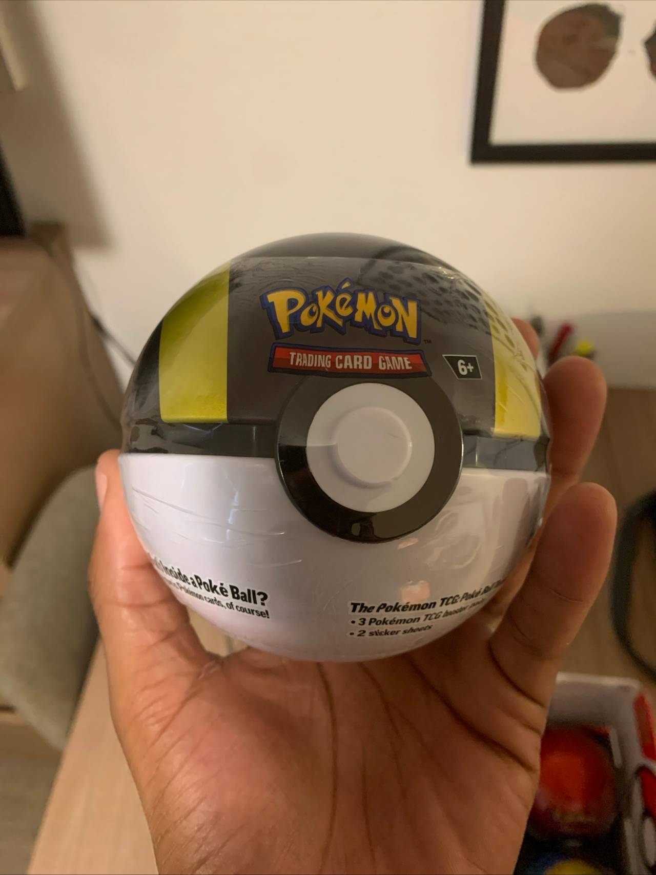 Pokémon Trading Card Game Poké Ball Tin