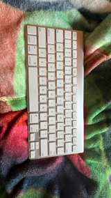 Apple Wireless Keyboard A1314 - Image 2