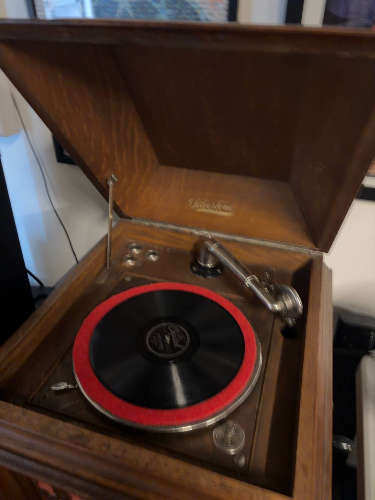 Silvertone Oak Antique Wind-Up Phonograph Record Player