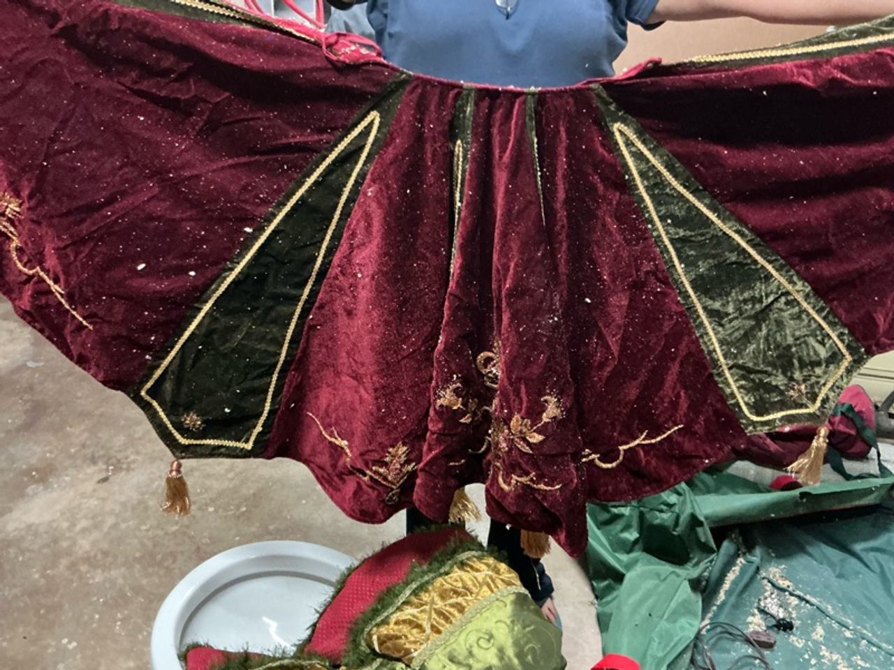 Northlight Christmas Tree Skirt Burgundy Gold Velvet