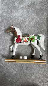 Trail of Painted Ponies Holiday S'mores & More Figurine - Image 1