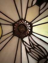 Dale Tiffany Looney Tunes Stained Glass Lamp - Image 5