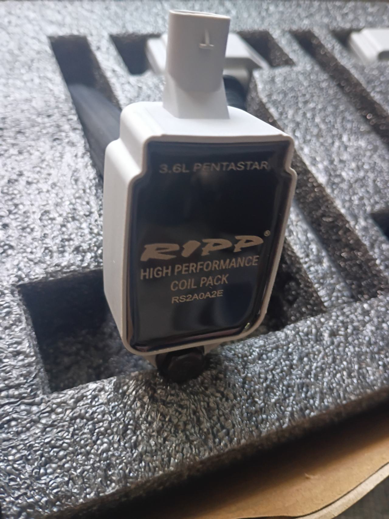 RIPP High-Performance Coilpacks Steel Grey for Pentastar 3.6L V6