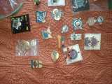 Vintage MLB Baseball Pin Lot - Image 3