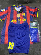 FC Barcelona 2011-12 Home Youth Soccer Kit - Image 1