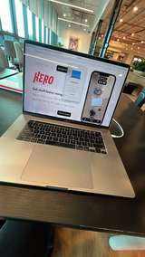 MacBook Pro - Image 2