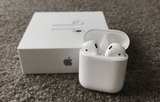 Apple AirPods - Image 2