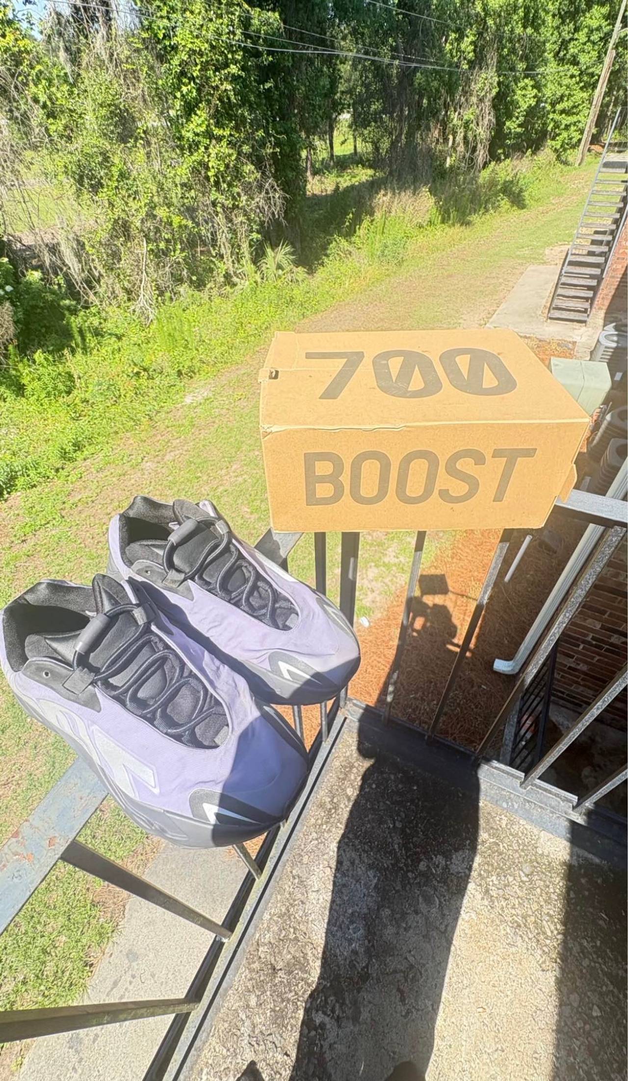 adidas Yeezy Boost 700 MNVN Geode