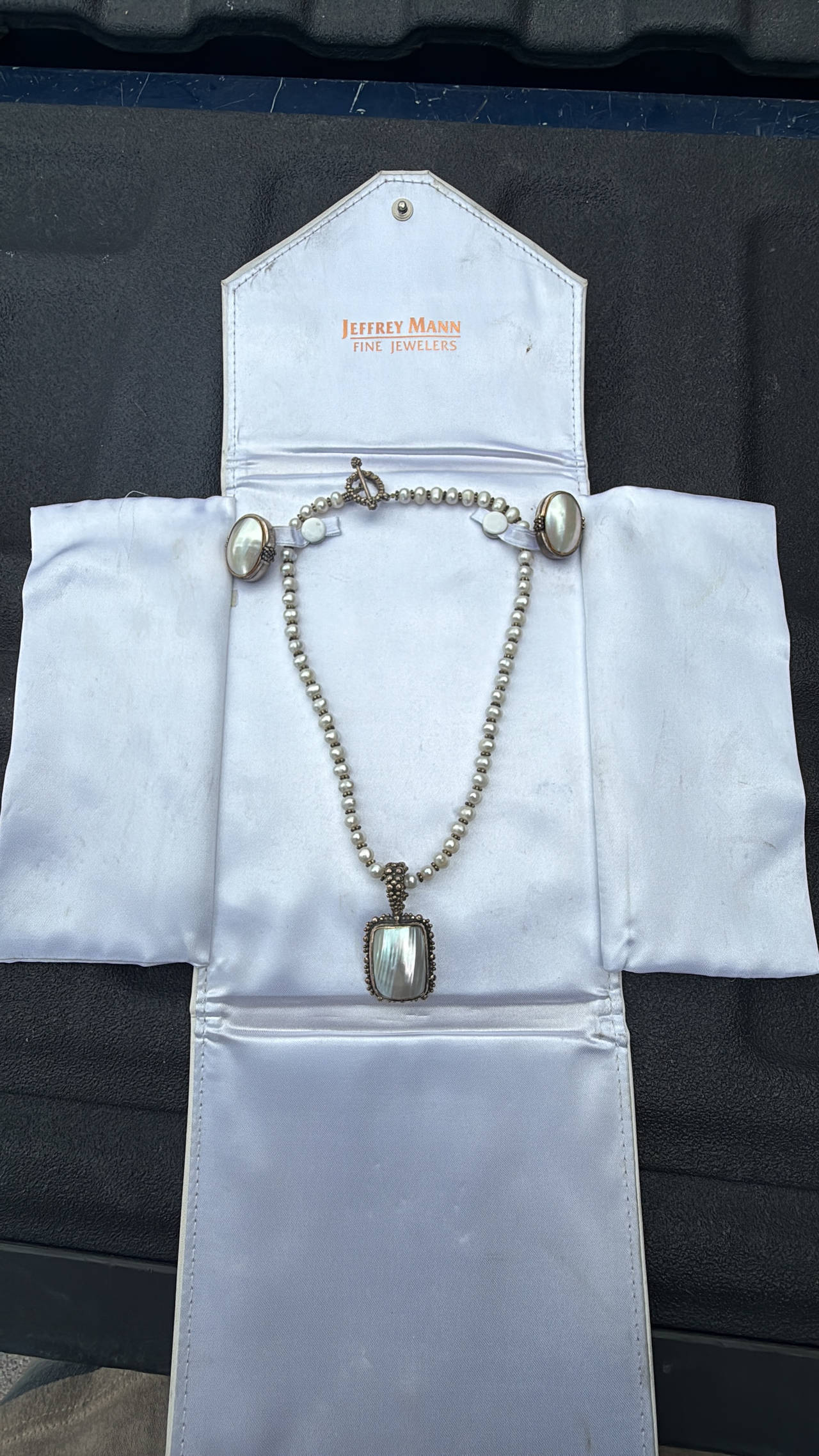 Jeffrey Mann Fine Jewelers Pearl and Mother of Pearl Jewelry Set