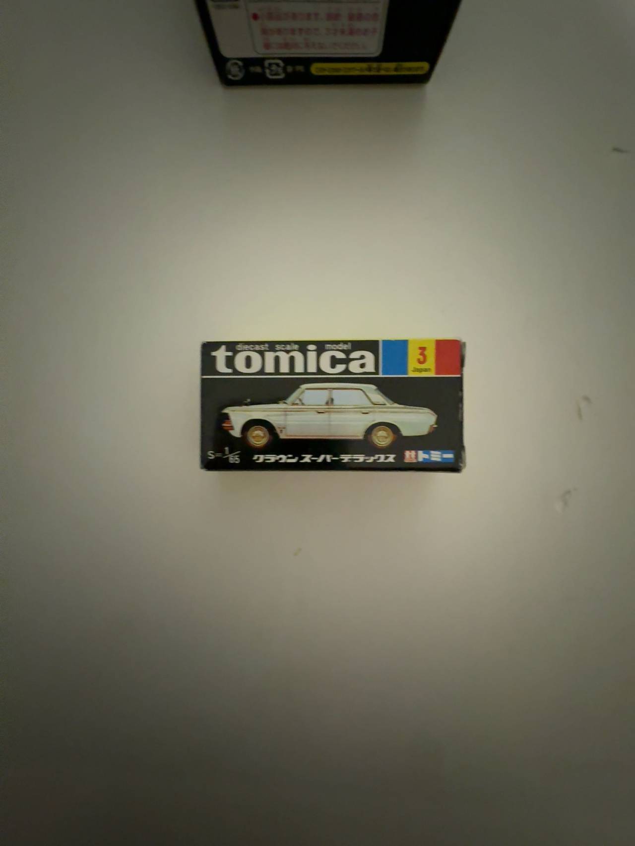 Tomica Toyota Crown Super Deluxe Diecast Model Car