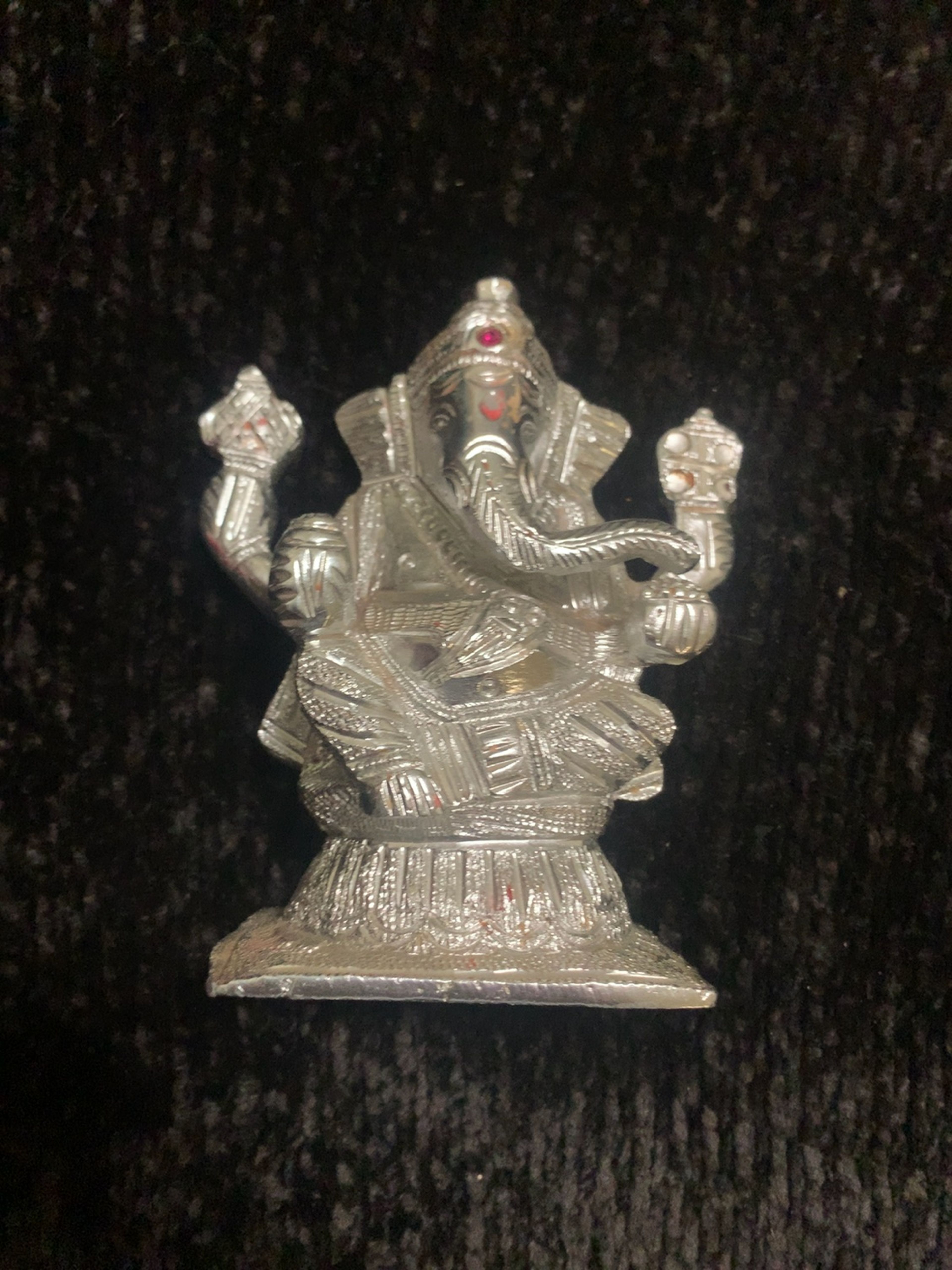 Silver Lord Ganesh Statue