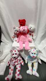 11 Ty Beanie Babies, Hallmark Bears, and Bearington Valentine's Day Plush Lot - Image 5