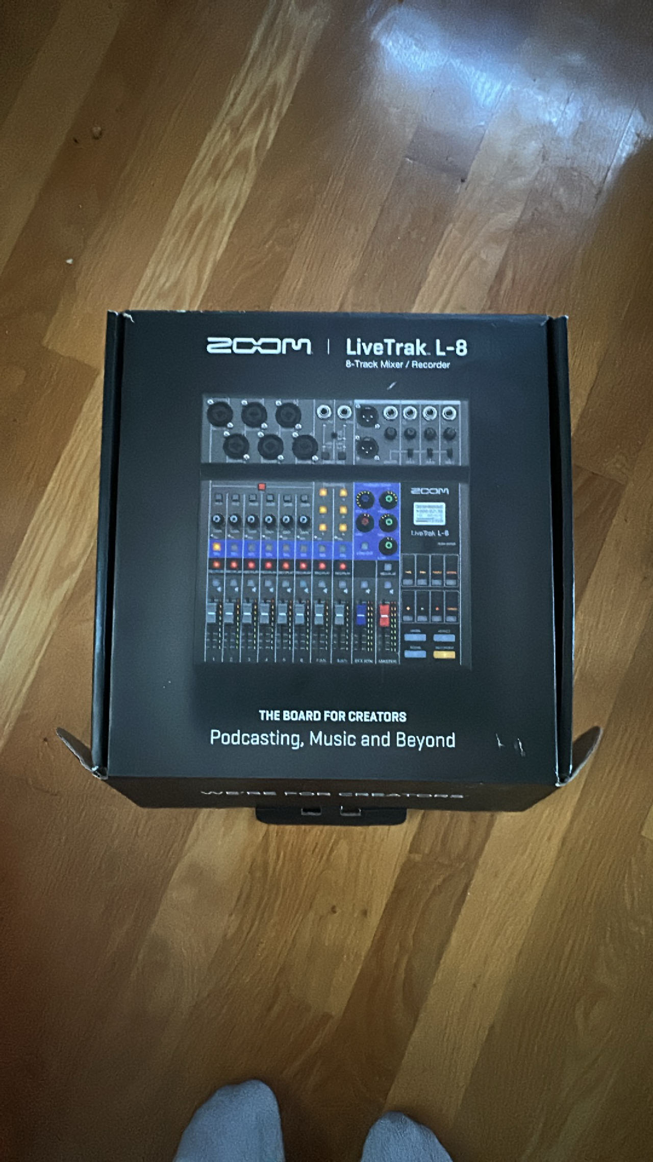 Zoom LiveTrak L-8