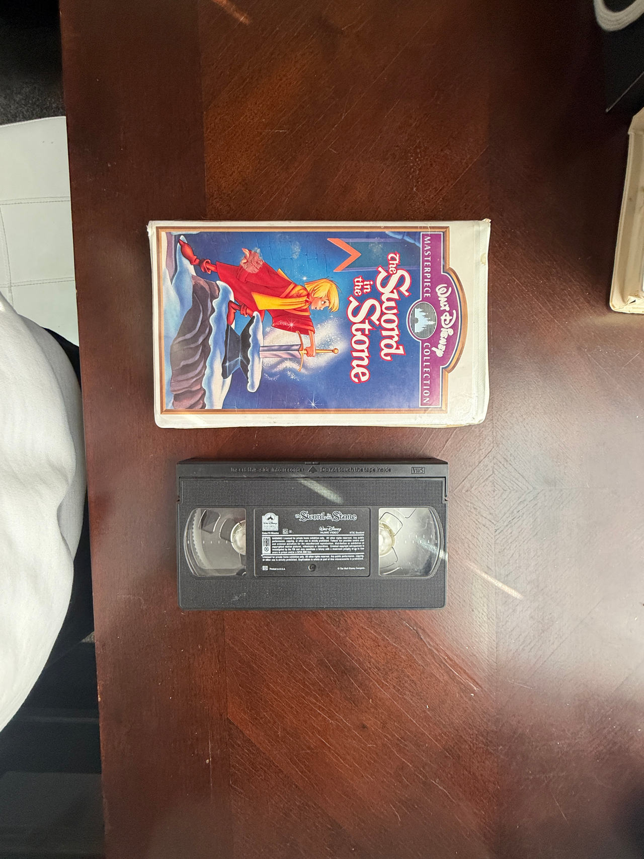 The Sword in the Stone VHS (Walt Disney Masterpiece Collection)