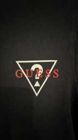 Black Guess Triangle Logo T-Shirt Size Small - Image 2