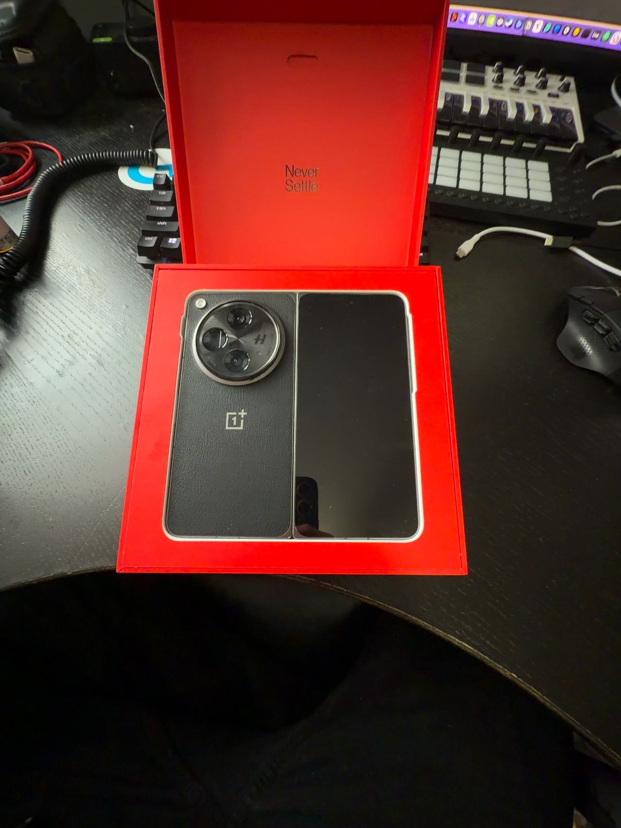 OnePlus Open Voyager Black Foldable Smartphone
