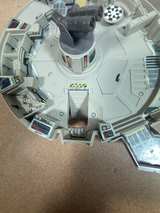 1995 Star Wars Power of the Force Electronic Millennium Falcon - Image 7