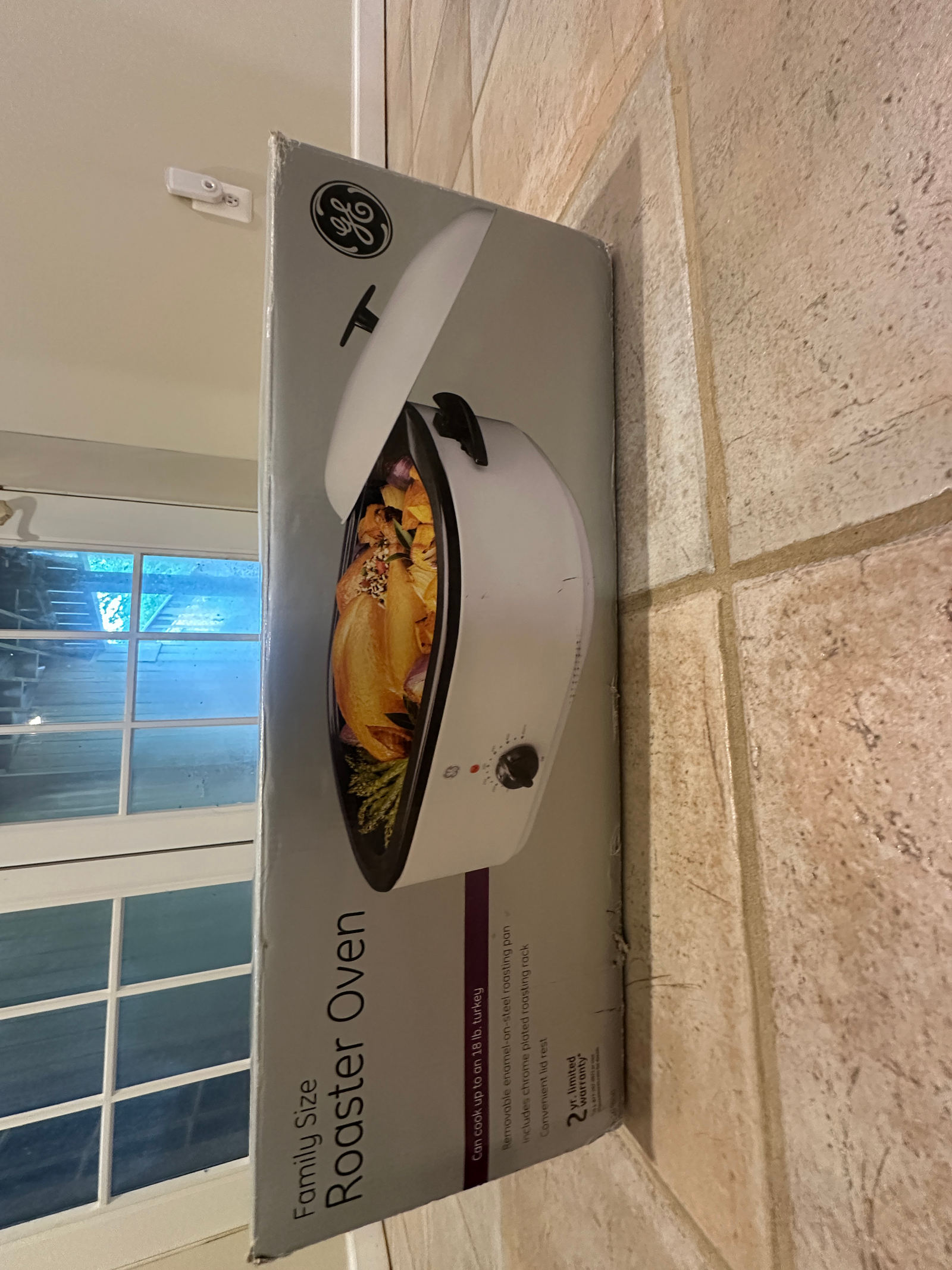 GE Family Size Roaster Oven