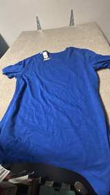 NBA Philadelphia 76ers Men's Blue Distressed Logo T-Shirt - Image 6
