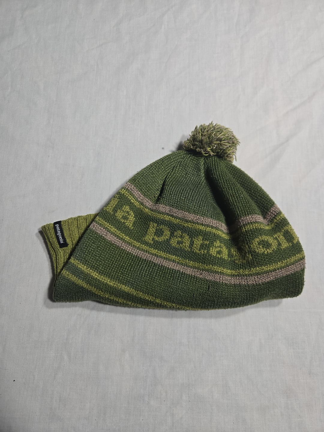 Patagonia Vintage Pom Beanie
